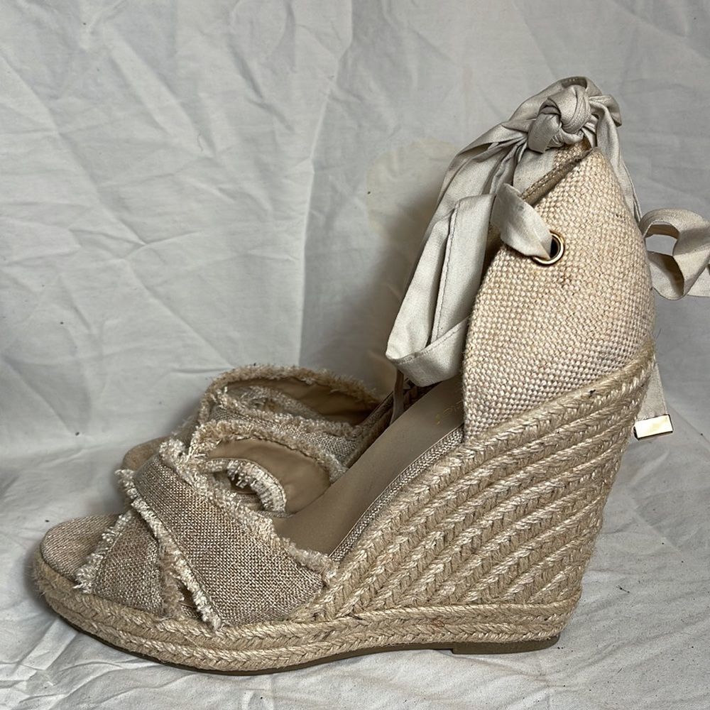 SUPER CUTE SHOW DAZZEL SANDALS